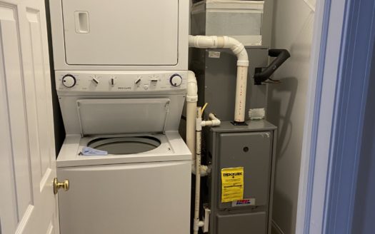 5954 Henry Ave, Philadelphia, PA 19128