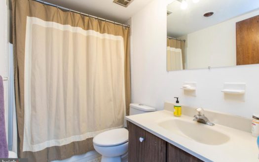 234 Drummers Ln, Wayne, PA 19087